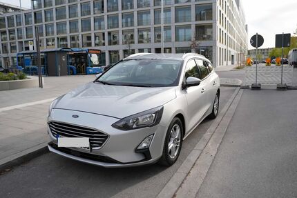 Ford Focus 182.907 km 7.900 &euro; München 81245