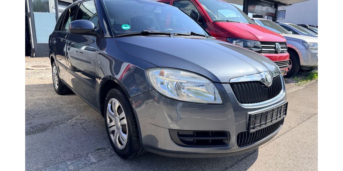 Skoda Fabia 210.000 km 2.490 &euro; München 81825