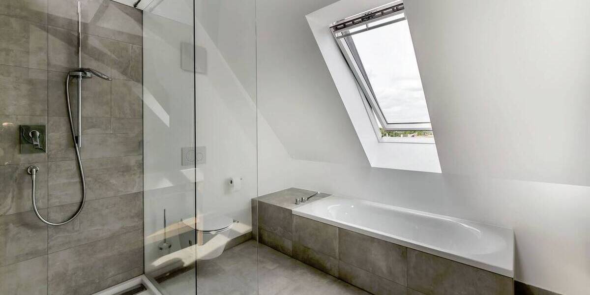 Etagenwohnung München Bogenhausen - 3 Zimmer, 149 m&sup2;, 4.440&euro; | Angebot:26657529