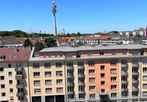 SCHWABING FERNBLICK PERFEKT SANIERT FREI SONNIGER BALKON U-BAHN