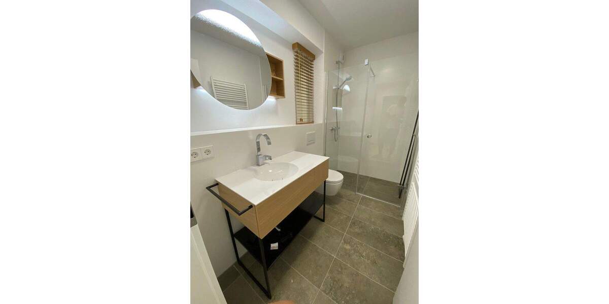 helle Wohnung mit SüdWest-Ausrichtung, möbliert u. voll ausgestattet von Privat 2 zimmer