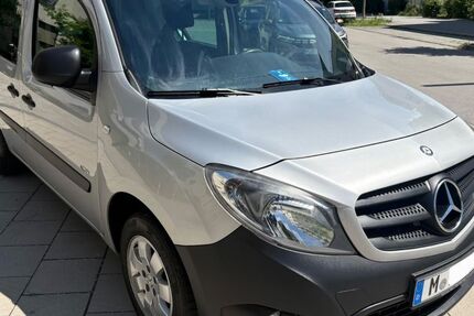 Mercedes-Benz Citan 182.000 km 6.900 &euro; München 80807