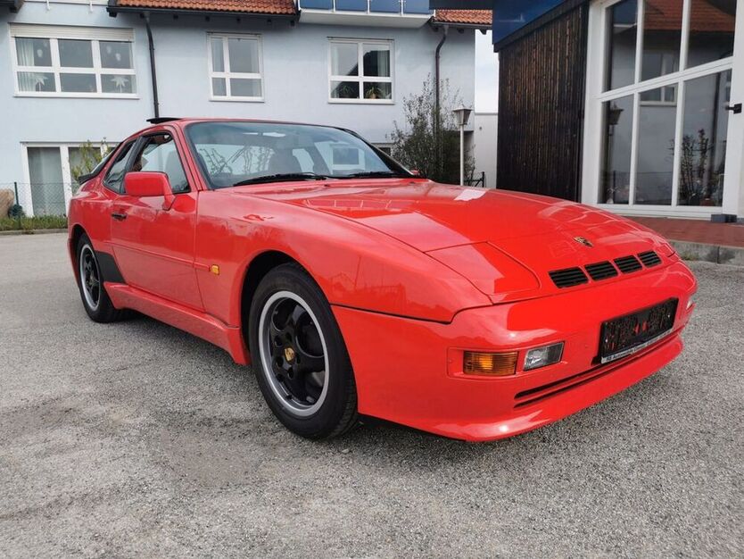 944
