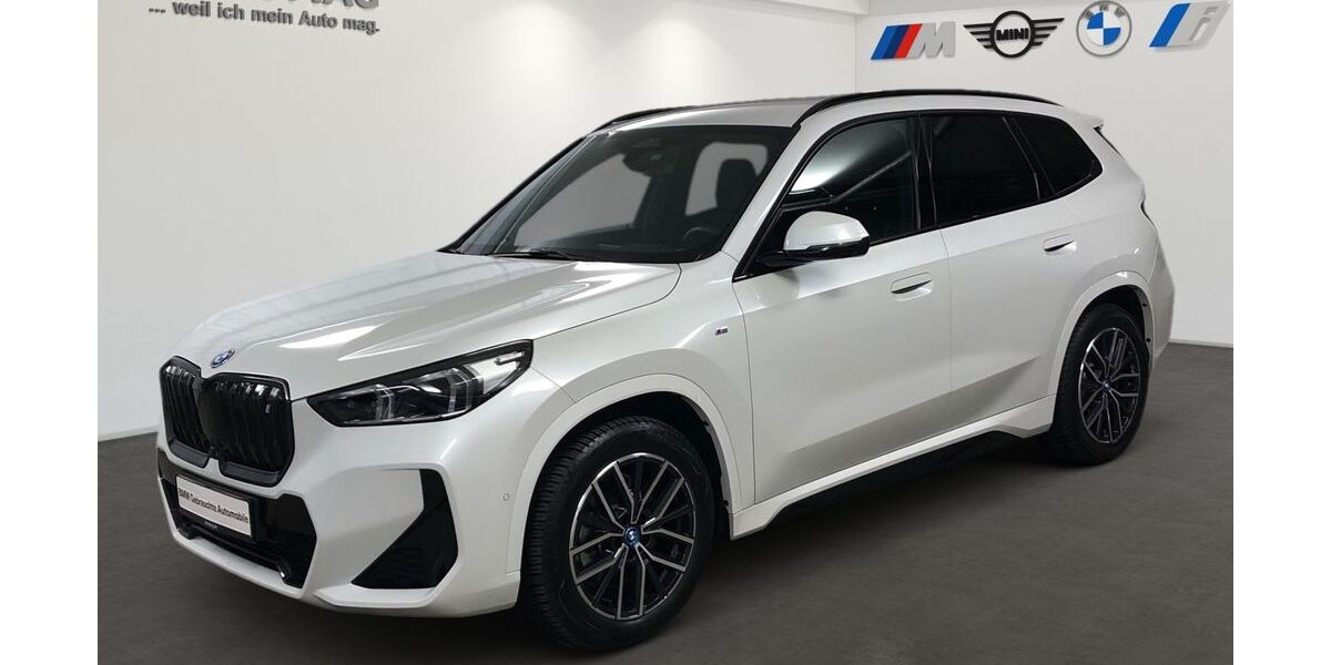BMW iX1 25.505 km 39.990 &euro; München 80687