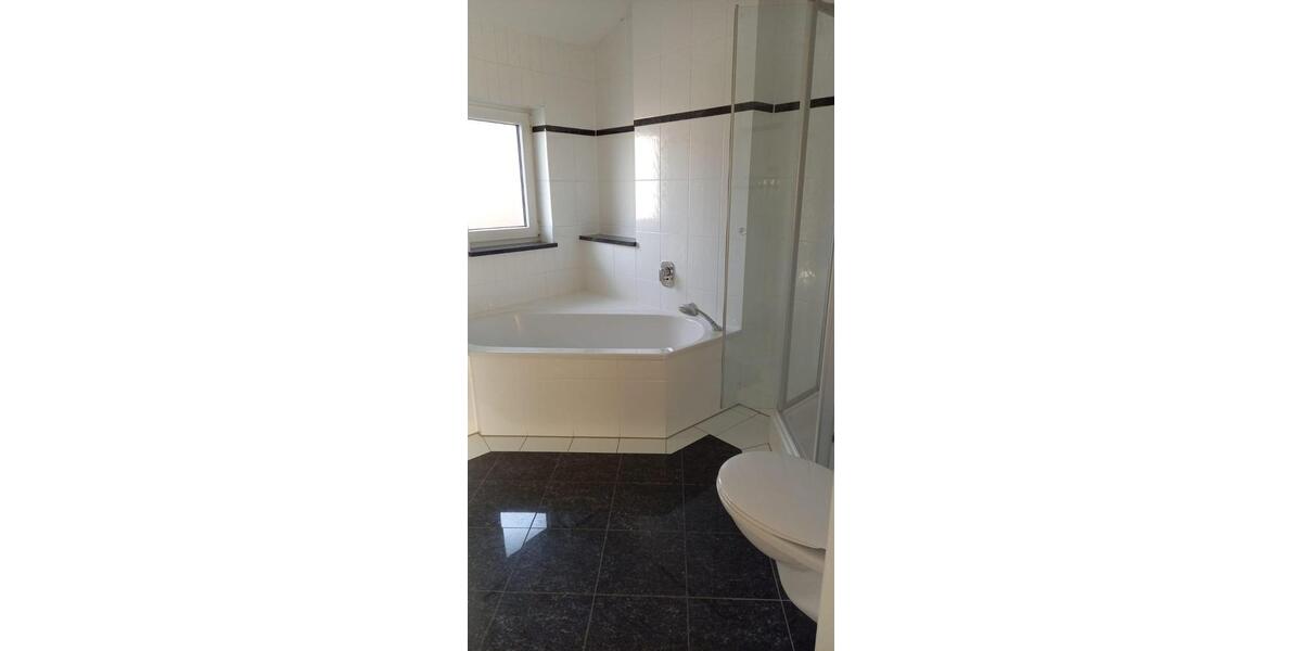 Doppelhaushälfte München Ramersdorf-Perlach - 6 Zimmer, 174 m&sup2;, 3.850&euro; | Angebot:26349990