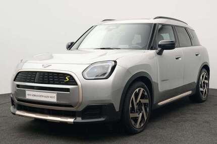 Mini Countryman SE All4 23.339 km 39.395 &euro; München 80788