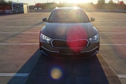 Skoda Octavia 2.500 km 43.900 &euro; München 80686