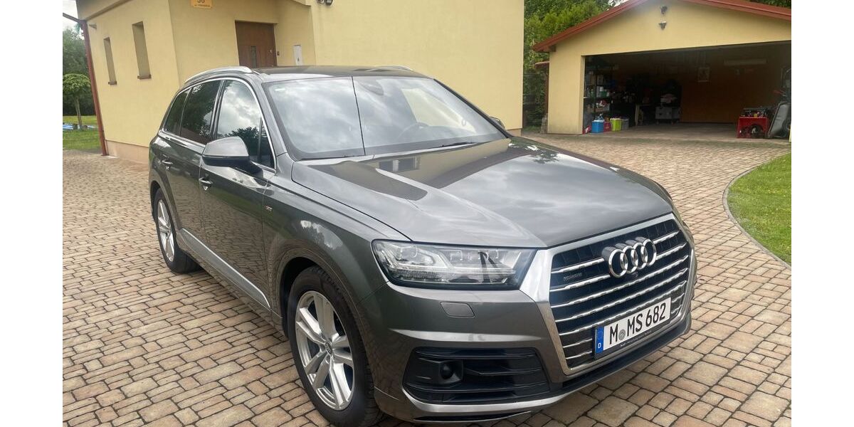 Audi Q7 175.000 km 26.600 &euro; Kirchheim-heimstetten 85551