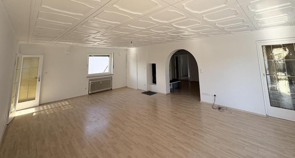 Etagenwohnung Karlsfeld - 3.5 Zimmer, 139 m&sup2;, 2.150&euro; | Angebot:25789139