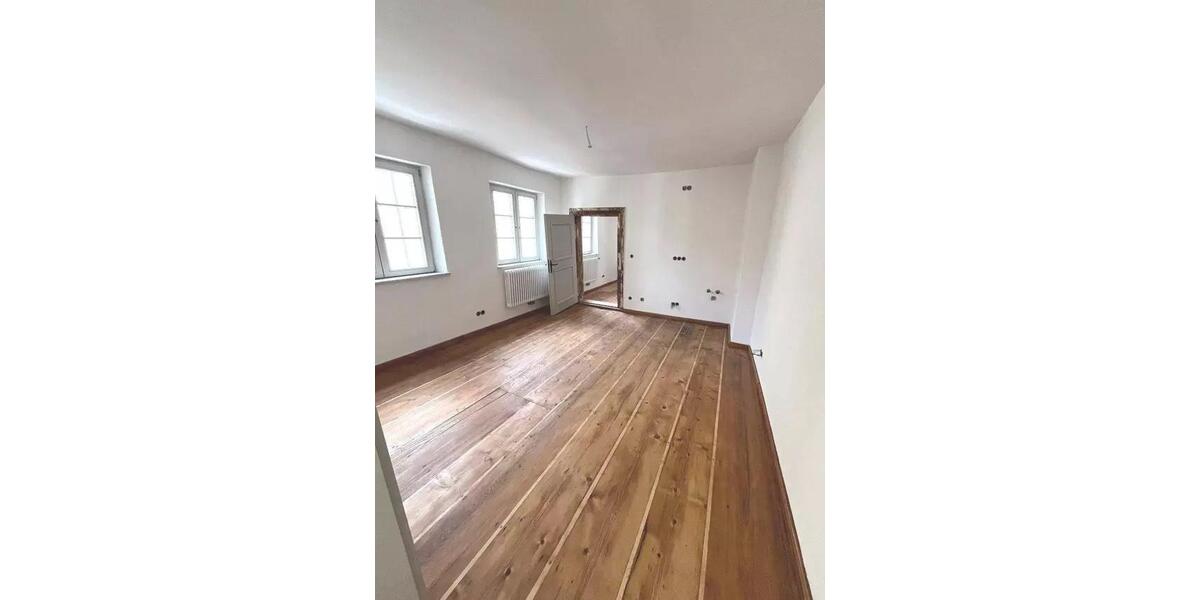 Etagenwohnung München Altstadt-Lehel - 2.5 Zimmer, 65 m&sup2;, 2.450&euro; | Angebot:26445836