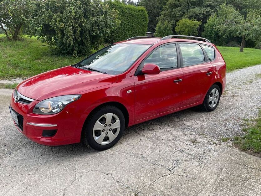 i30