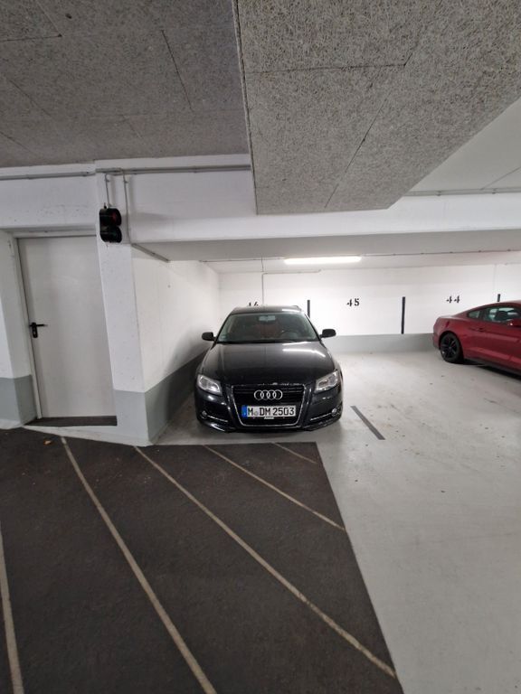 Audi A3 204.000 km 8.200 € München 81737