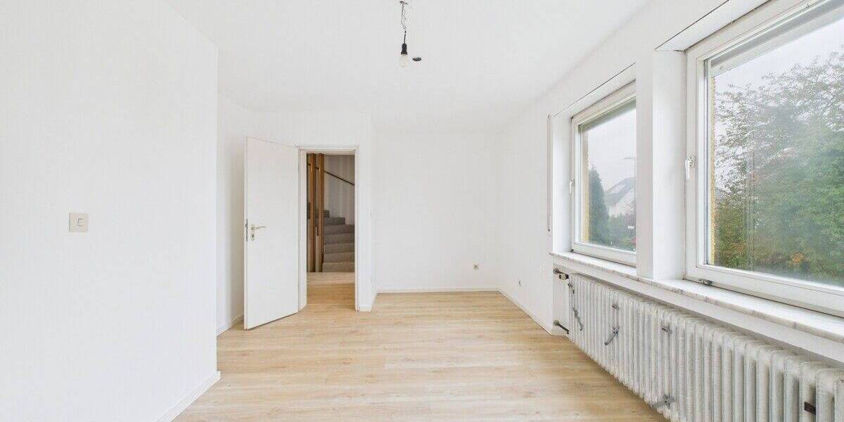 Doppelhaushälfte Germering - 4 Zimmer, 157 m&sup2;, 2.500&euro; | Angebot:23565010