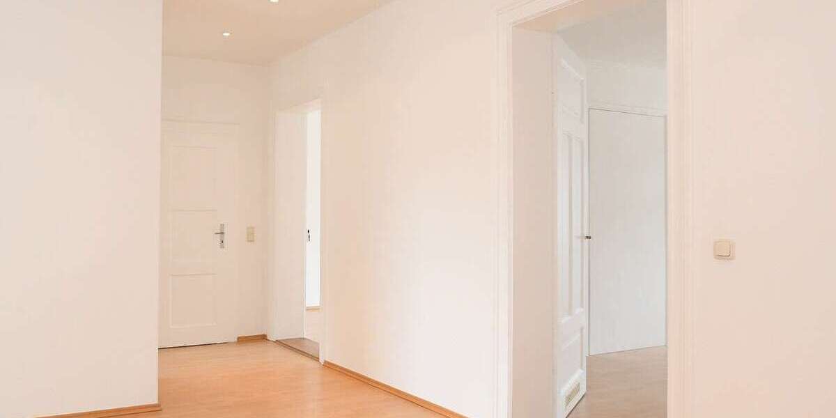 Etagenwohnung München Sendling-Westpark - 3 Zimmer, 89 m&sup2;, 1.650&euro; | Angebot:25316706