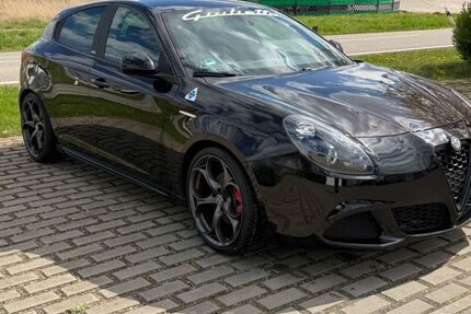 Alfa Romeo Giulietta 145.400 km 8.900 &euro; Karlsfeld 85757