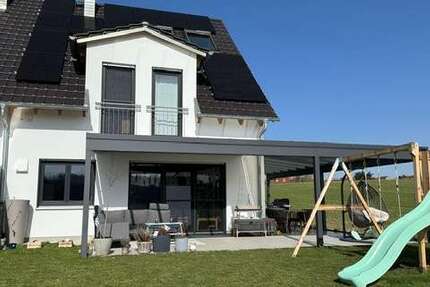 Haus Röhrmoos - 5 Zimmer, 160 m&sup2;, 2.490&euro; | Angebot:25417186