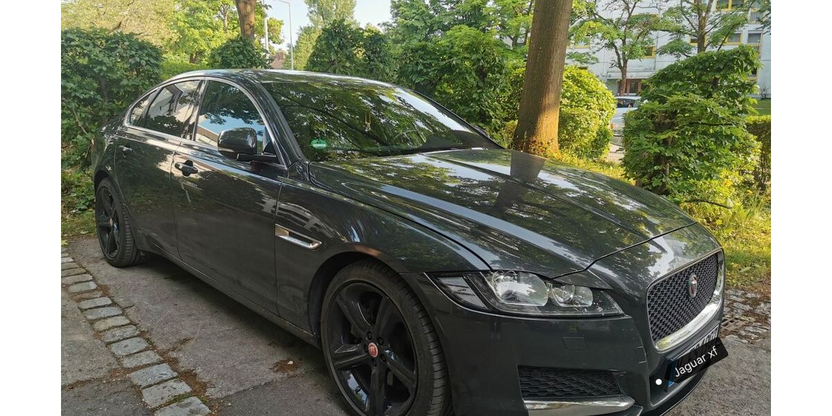 Jaguar XF 116.000 km 20.500 &euro; München 81375