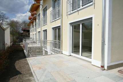 Haus Egmating - 7 Zimmer, 174 m&sup2;, 2.500&euro; | Angebot:25401393