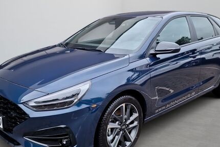 Hyundai i30 18.000 km 21.980 &euro; München 81825