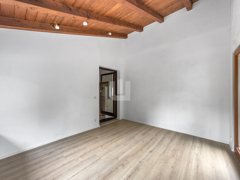 WINDISCH IMMOBILIEN – Gewerbeimmobilie mit vier Büros und einer Wohnung - ideal für den Mittelstand 10.5 zimmer