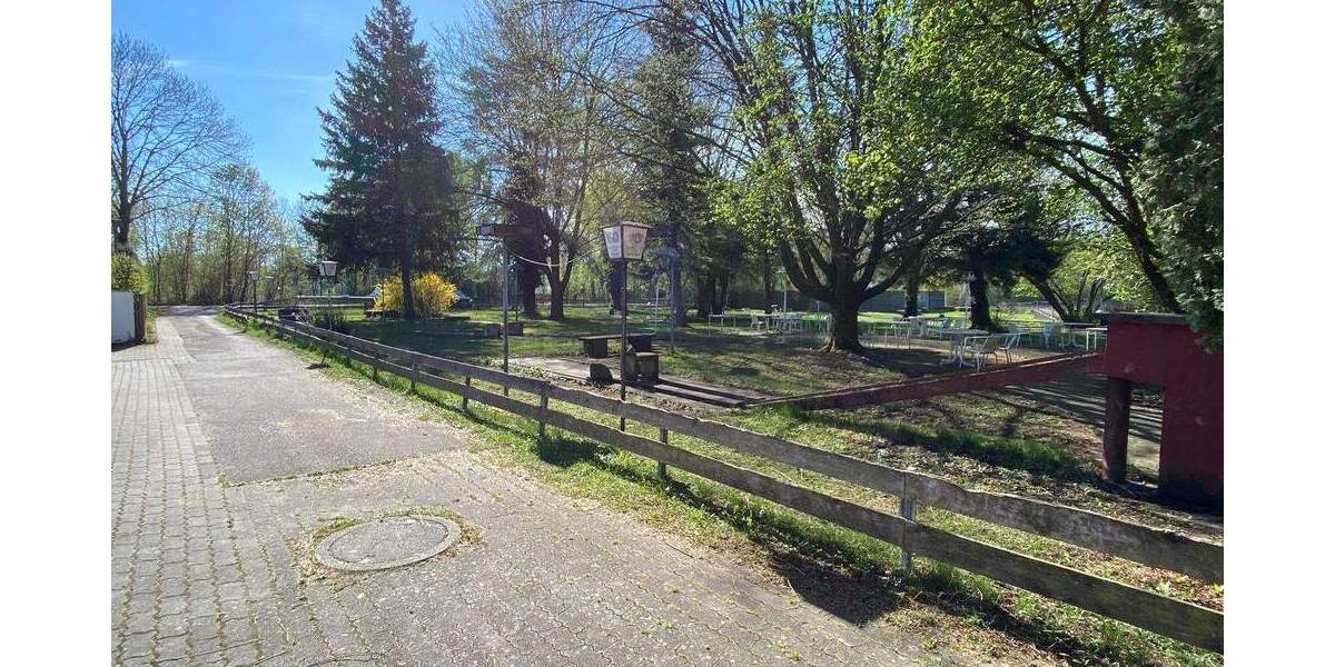 Exklusives Wohnen am Olchinger See - Zwei Häuser auf ca. 4.000 m² Grundstück & traumhaftem Seeblick! 8 zimmer