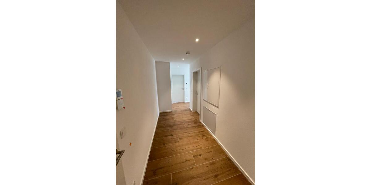 3 Zimmer Whg im 1.OG, ca. 73 qm Balkon & TG-Stellplatz 3 zimmer
