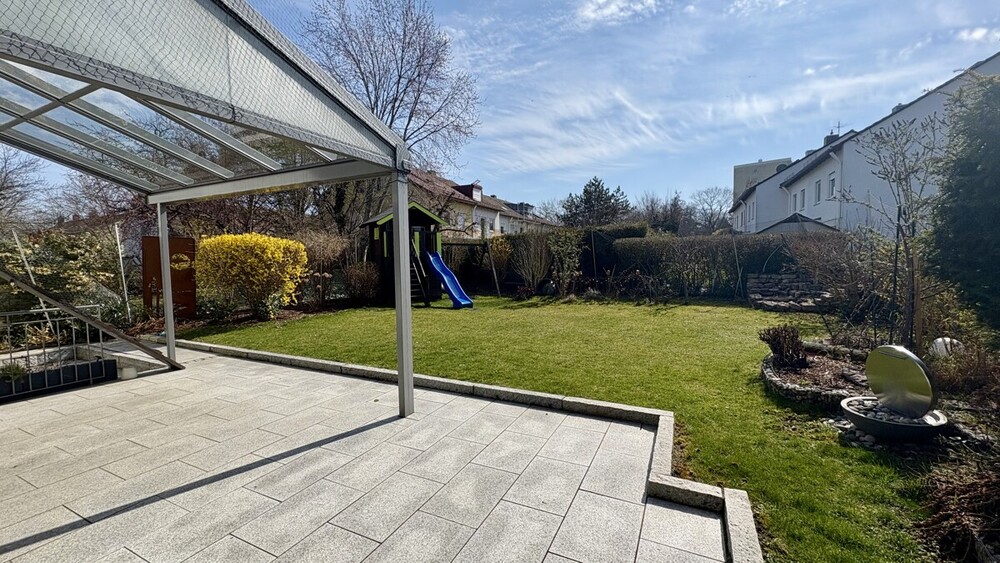 ***Attraktives 2-Familienhaus in ruhiger Lage – ideal für Familien oder Generationenwohnen*** - Zweifamilienhaus München Pasing-Obermenzing | Angebot:25853824