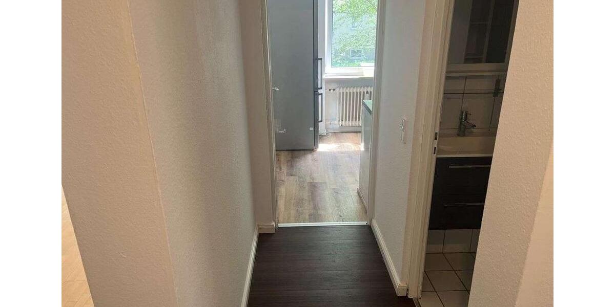 Erdgeschoßwohnung München Schwabing-Freimann - 3 Zimmer, 68 m&sup2;, 1.900&euro; | Angebot:26544482