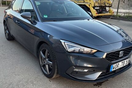 Seat Leon 103.000 km 22.900 &euro; München 81549