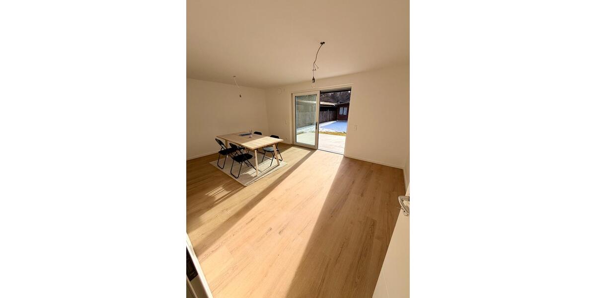 Doppelhaushälfte Baierbrunn - 5 Zimmer, 152 m&sup2;, 3.400&euro; | Angebot:25634008