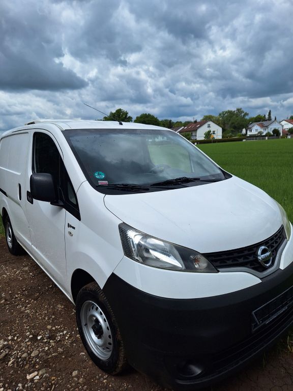 NV200