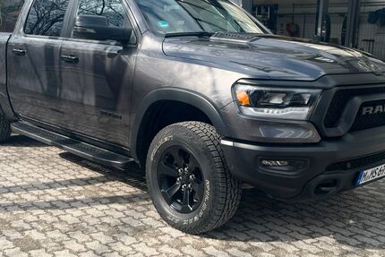 Dodge RAM 24.000 km 69.980 &euro; München 81825