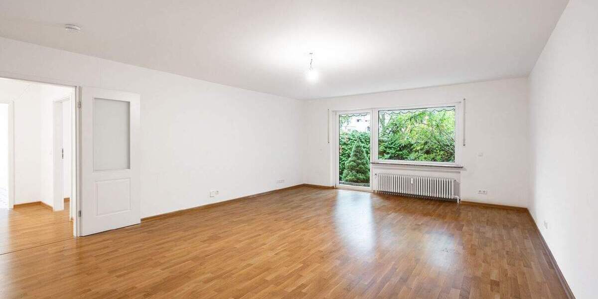 AIGNER - Charmante Erdgeschosswohnung am Athener Platz: Wohnen auf einer Ebene mit privatem Garten 4 zimmer