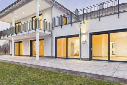 Haus Moosinning Eichenried - 8 Zimmer, 315 m&sup2;, 4.200&euro; | Angebot:24975065