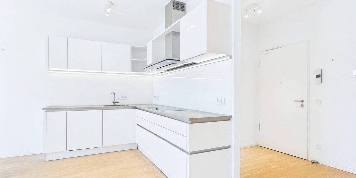 Etagenwohnung München Neuhausen-Nymphenburg - 3 Zimmer, 93 m&sup2;, 1.220.000&euro; | Angebot:26917936