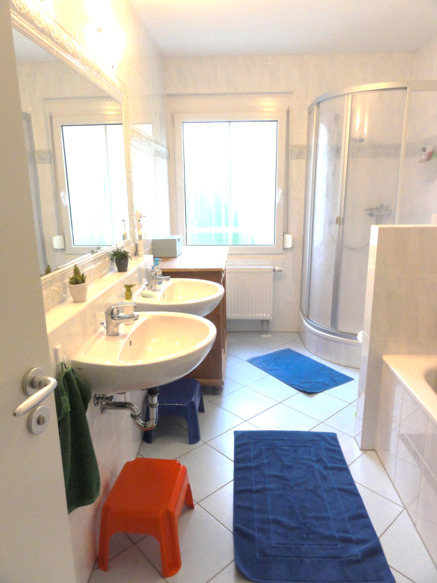 Reihenmittelhaus Unterschleißheim Hollern - 4 Zimmer, 135 m&sup2;, 2.225&euro; | Angebot:25734069