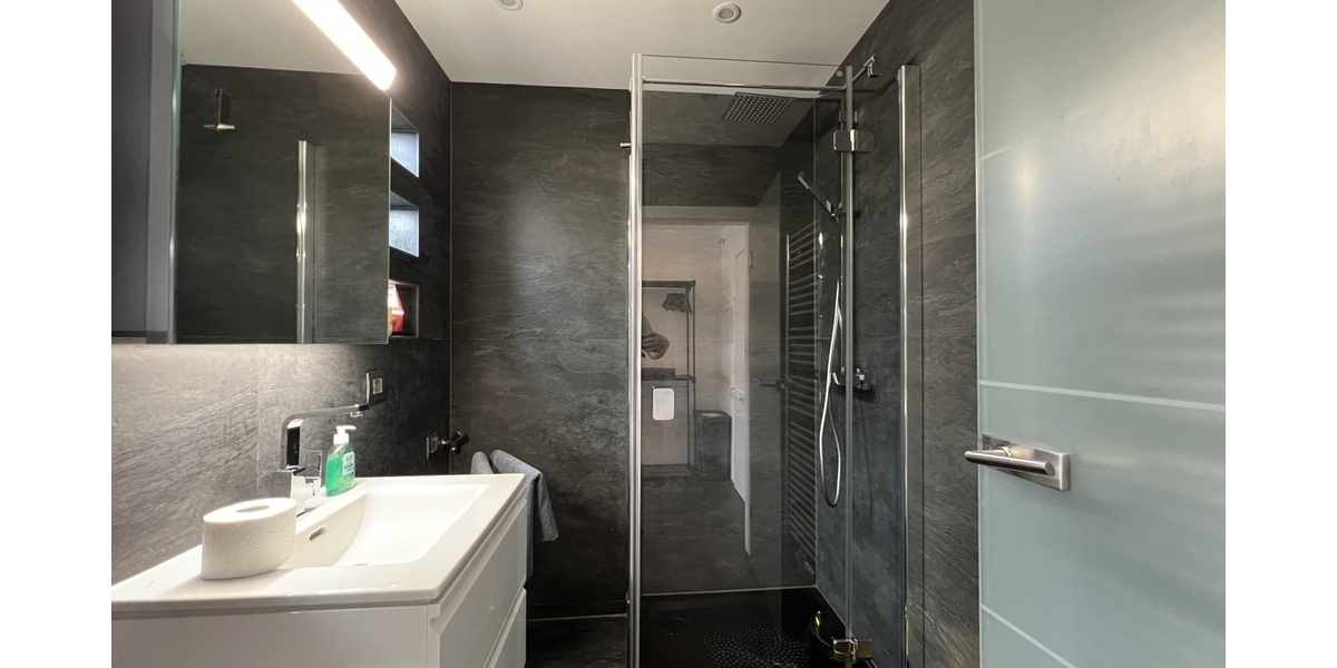 Anspruchsvolles Apartment mit hochwertiger Ausstattung am OEZ (U1U3Bus) - Etagenwohnung München Moosach | Angebot:27298905