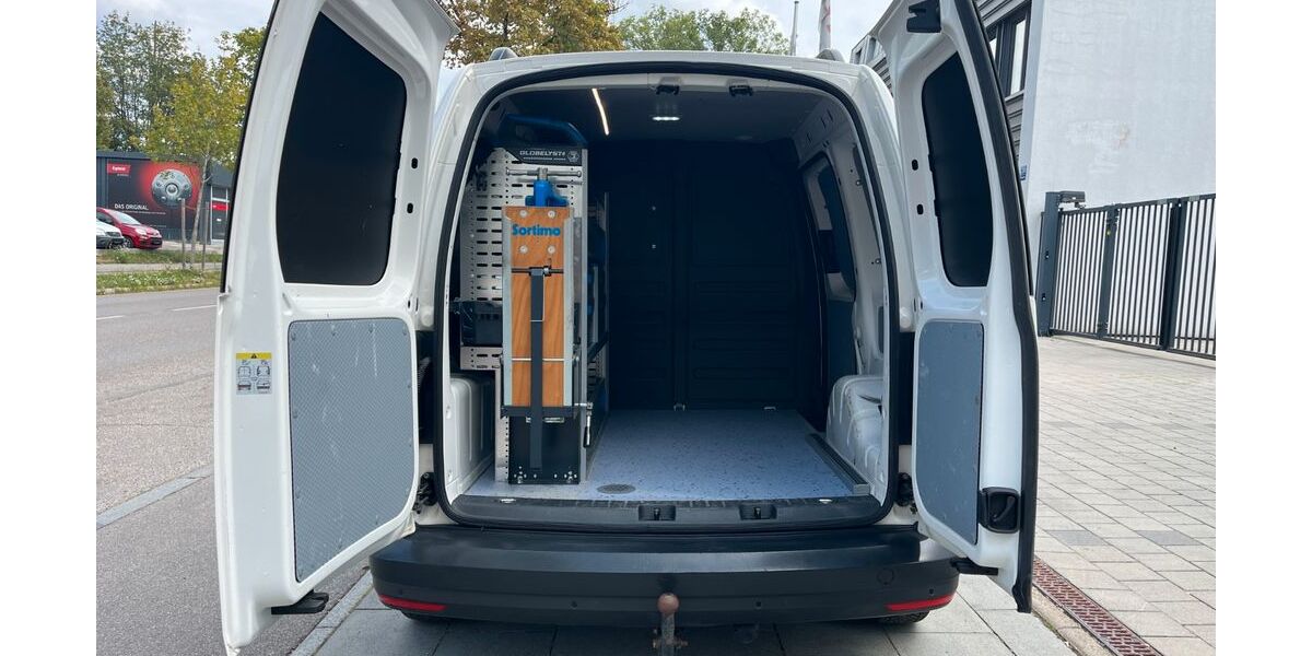 VW Caddy 106.587 km 14.499 &euro; München 81825