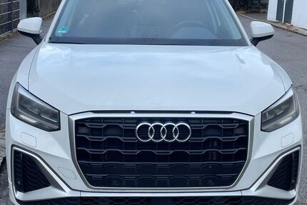Audi Q2 200.000 km 16.880 &euro; Germering bei München (7km westl. von München) 82110