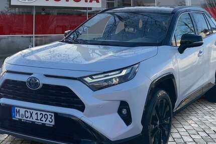 Toyota RAV 4 21.220 km 35.990 &euro; München 80687