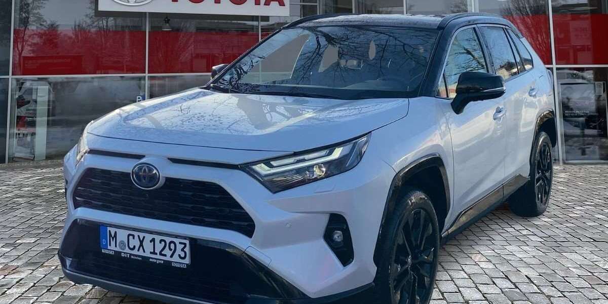 Toyota RAV 4 21.220 km 35.990 &euro; München 80687