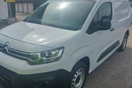Citroen Berlingo 42.950 km 17.999 &euro; Hebertshausen bei Dachau 85241