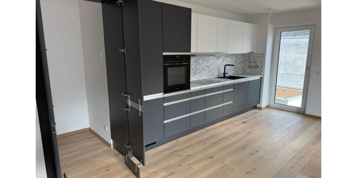 NEUBAU: NÄHE ALTSTADT DACHAU MIT EXKLUSIVER AUSSTATTUNG UND EBK 3 zimmer