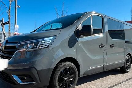 Renault Trafic 51.500 km 30.999 &euro; München 81243