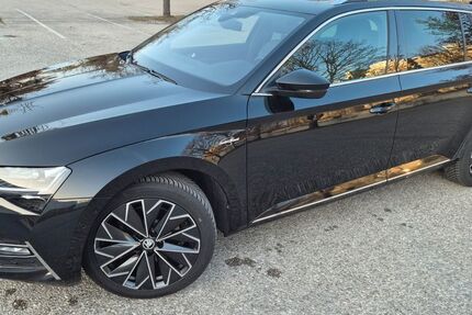 Skoda Superb 52.450 km 32.490 &euro; München 81479