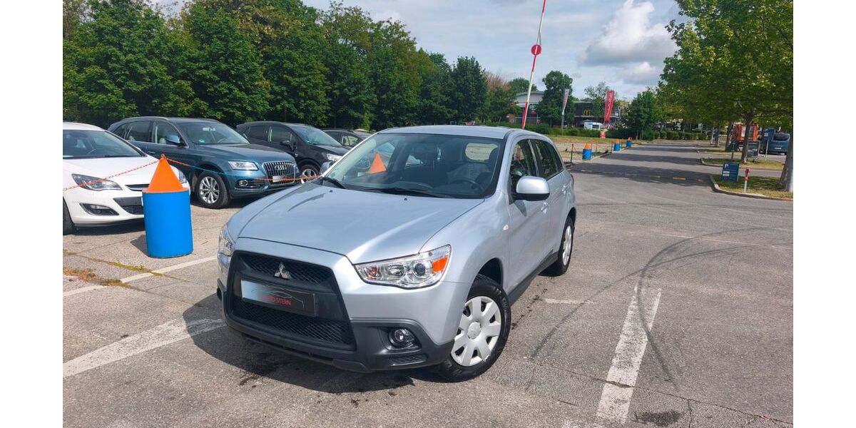 Mitsubishi ASX 118.000 km 6.450 &euro; München 80939