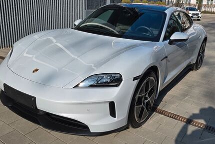 Porsche Taycan 7.000 km 89.299 &euro; München 80689