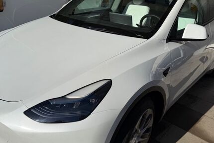 Tesla Model Y 47.000 km 31.800 &euro; München 81377