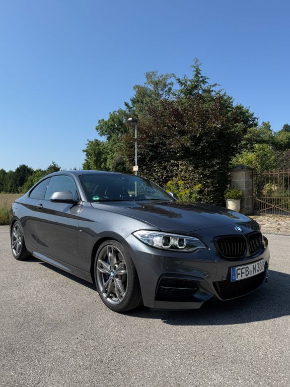 M240i