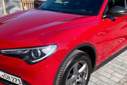 Alfa Romeo Stelvio 145.000 km 19.800 &euro; Kirchseeon 85614